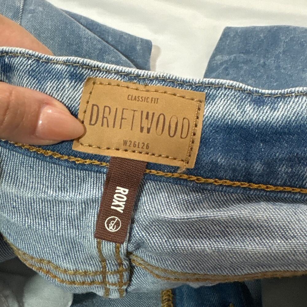 Driftwood Women’s 26 Roxy Kick Flare Cropped Jeans Distressed Embroidered Floral - Picture 8 of 12